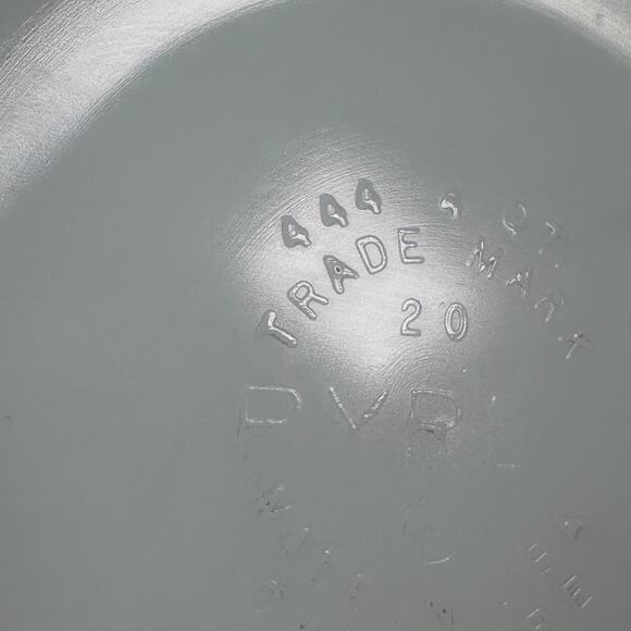 Vintage Pyrex Town & Country Mixing Nesting Bowl 10.5" White Kitchenware 444 - Picture 8 of 10